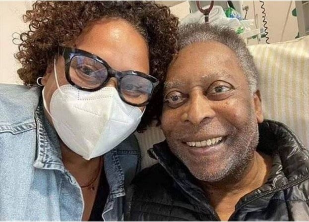 ابنة بيليه تنشر آخر "صورة" له قبيل وفاته