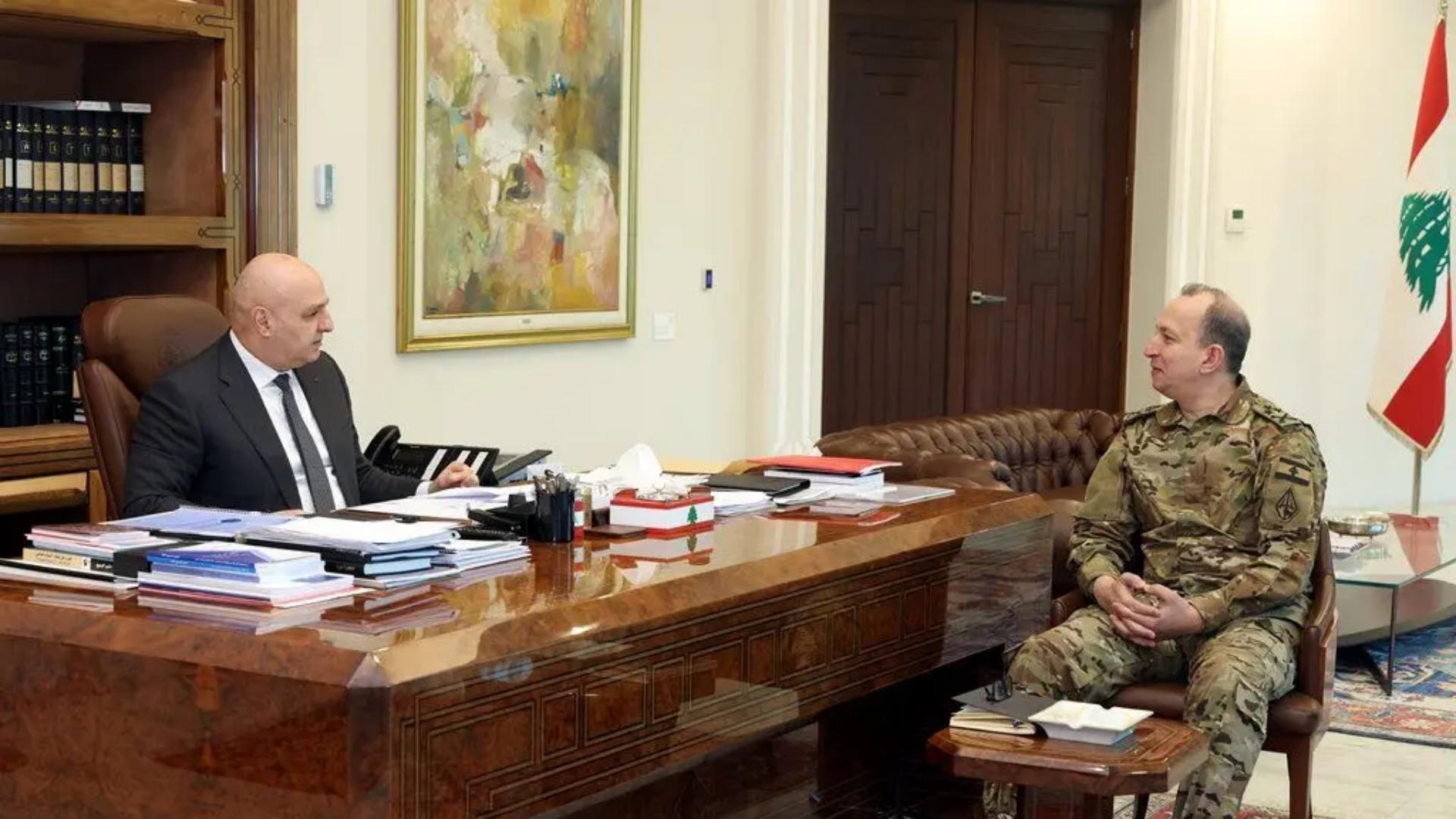 Aoun reviews security situation with officials