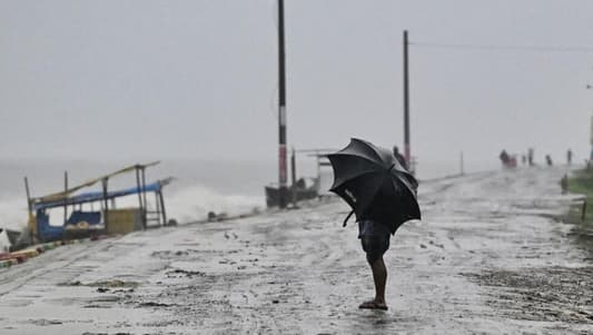 AFP: Bangladesh cyclone toll rises to 10, around 30,000 homes destroyed