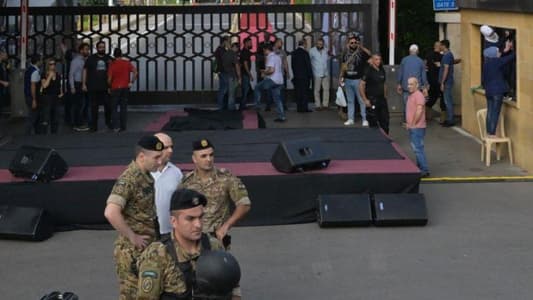 عون يودّع القصر الرئاسي وسط إجراءات أمنيّة