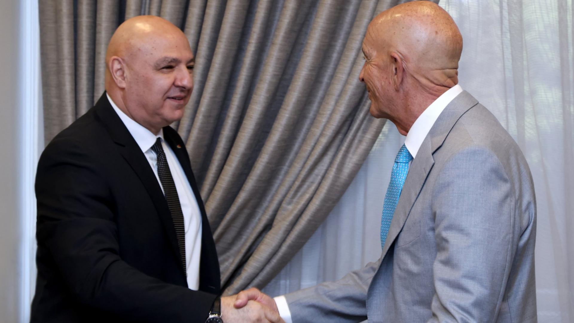 بالصّور: لقاء بين عون وبرّاك