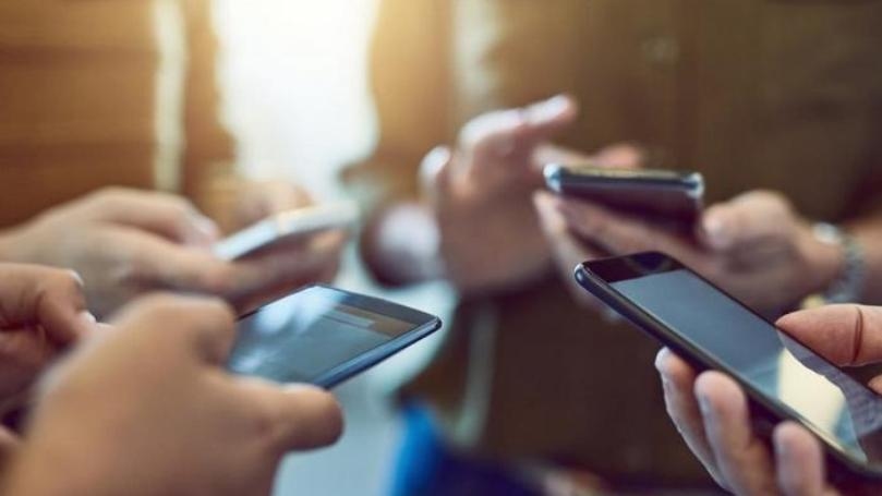 هل نشهد زيادة في أسعار البطاقات الخليويّة؟