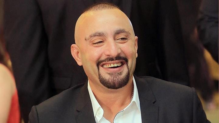 بعد اتّهامه بالتعدّي على طليقته... قرار جديد من النيابة بشأن أحمد السقا!