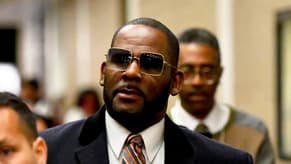 Illinois prosecutors drop pending criminal cases against R. Kelly, who remains imprisoned on federal convictions