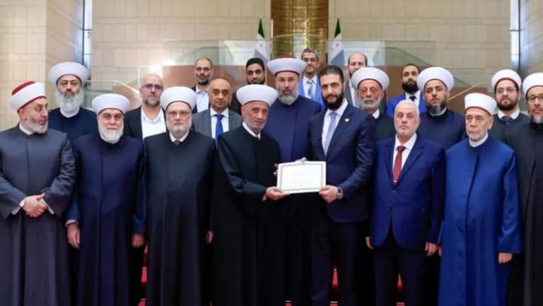 المفتي دريان يدخل دمشق... وطريقٌ لسنّة لبنان