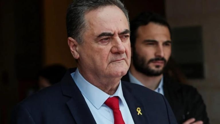 Israeli Defense Minister: There is a significant security need to hold onto the summit of Mount Hermon due to the situation in Syria