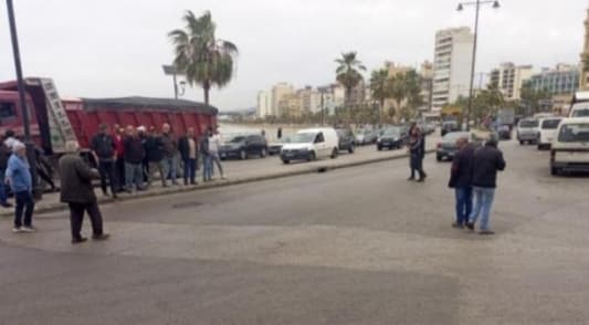 Photo: Sidon sea road has been blocked