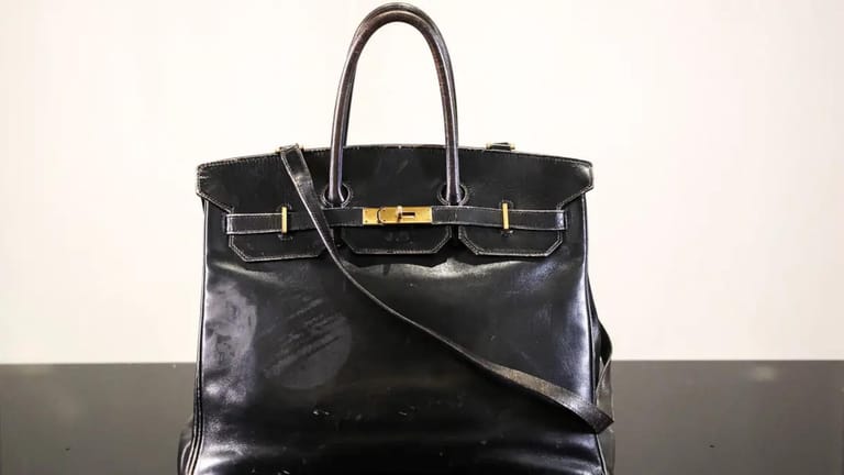 Original Birkin smashes records At Paris auction