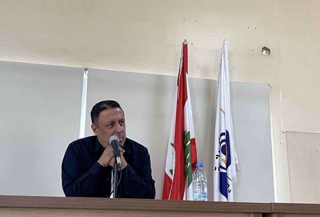 الاعلامي داني حداد حاور طلاب كلية الإعلام في "اللبنانية" عن واقع المهنة والتحديات
