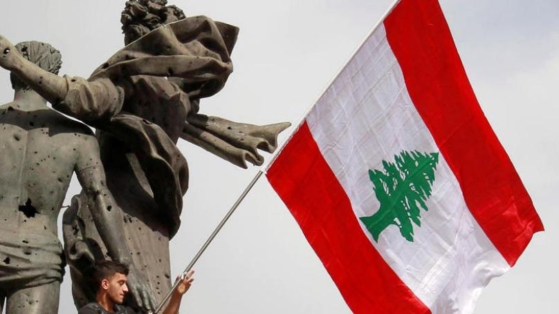 جرّوهم من قصورهم… وابصقوا!