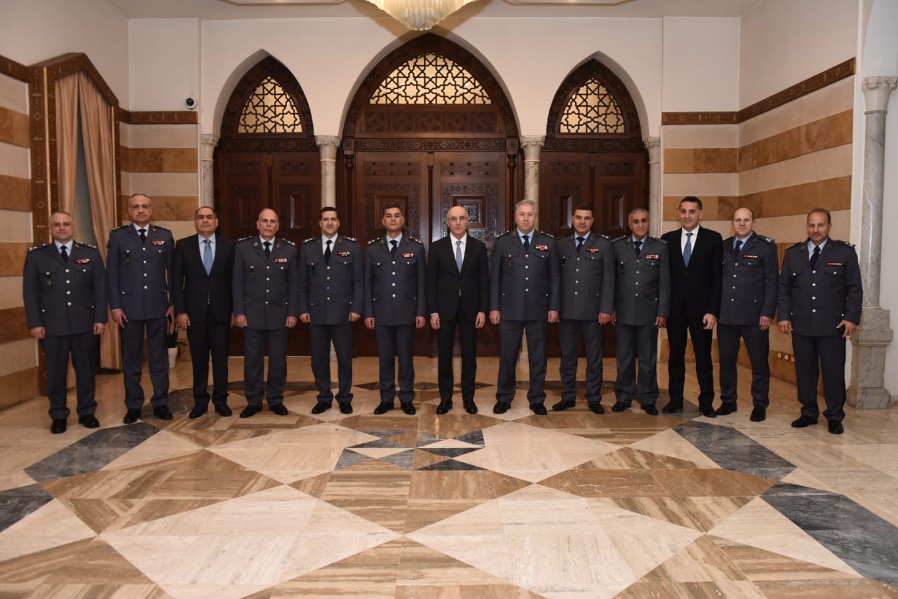الحجار التقى قيادة "الأمن الداخلي" ومصلحة تسجيل السيارات