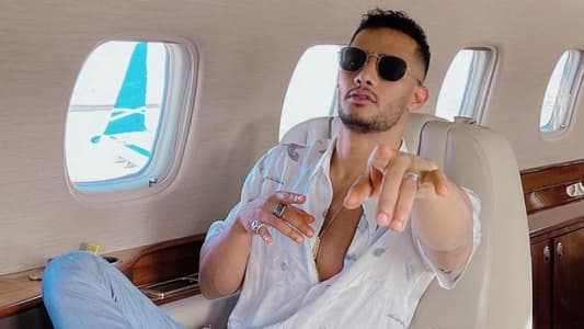 بالفيديو: محمد رمضان يثير الجدل برقصته مع المضيفة على متن طائرته الخاصة