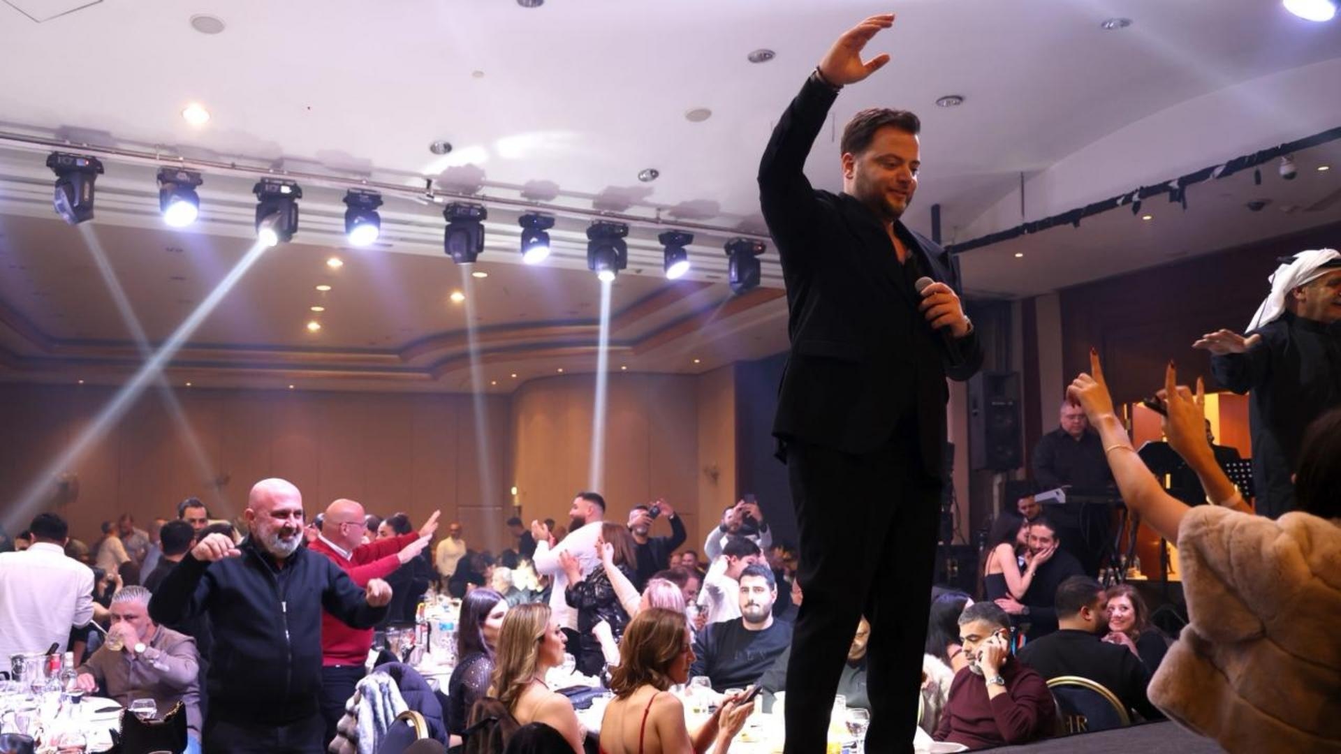 بالصور: عامر زيان يشعل أجواء ليلة رأس السنة في بيروت