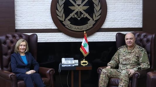 Army chief broaches situation with French Senate Defense Committee Head