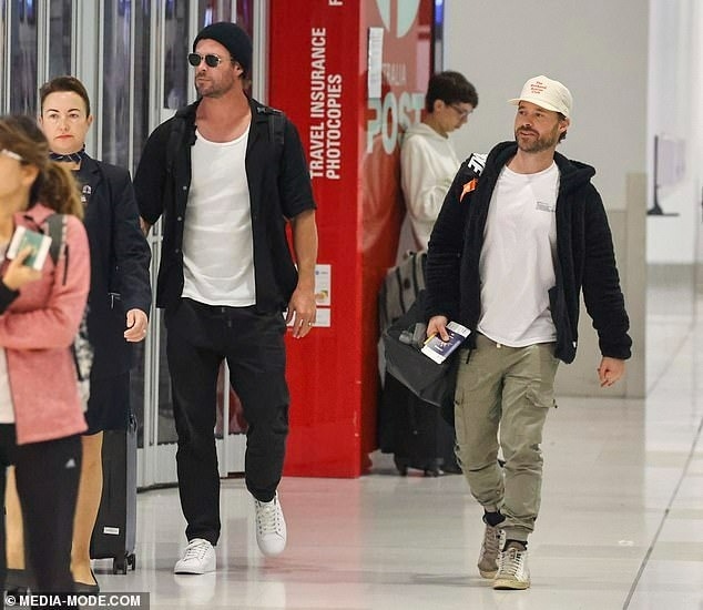 هيمسوورث يبدأ الترويج لـ "إكسترا أكشن 2"... من بلده!