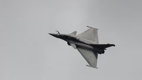 France's Macron hopes to clinch sale of 12 Rafale fighter jets to Serbia this week