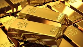 الذهب قرب أعلى مستوياته في شهر