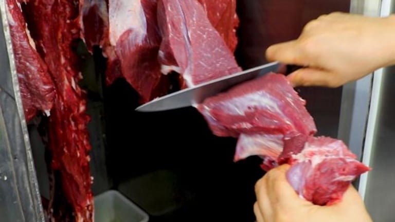 عمليّة احتكار اللحوم والمواد الغذائيّة المدعومة تابع!