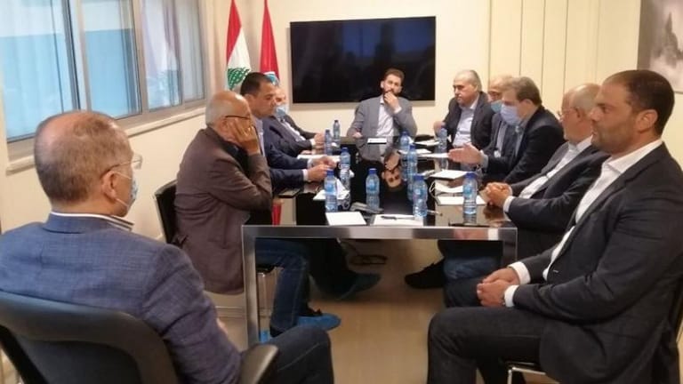 معلومات موقع mtv: اجتماع لكتلة اللقاء الديمقراطي غداً لاتخاذ قرار بشأن الاستشارات النيابيّة لتكليف رئيس حكومة