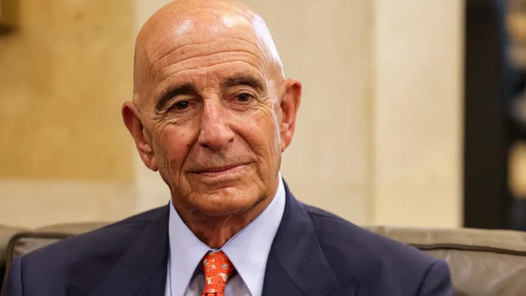 برّاك: أيّ هجوم على أميركيين سيُقابَل بعقاب سريع وحاسم