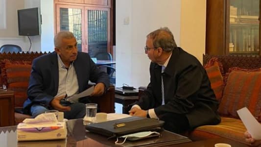 Osama Saad discusses developments with Minister of the Displaced