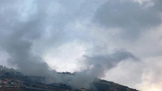 NNA: Israeli enemy intermittent artillery shelling targeted the outskirts of the southern Lebanese town of Aaitaroun