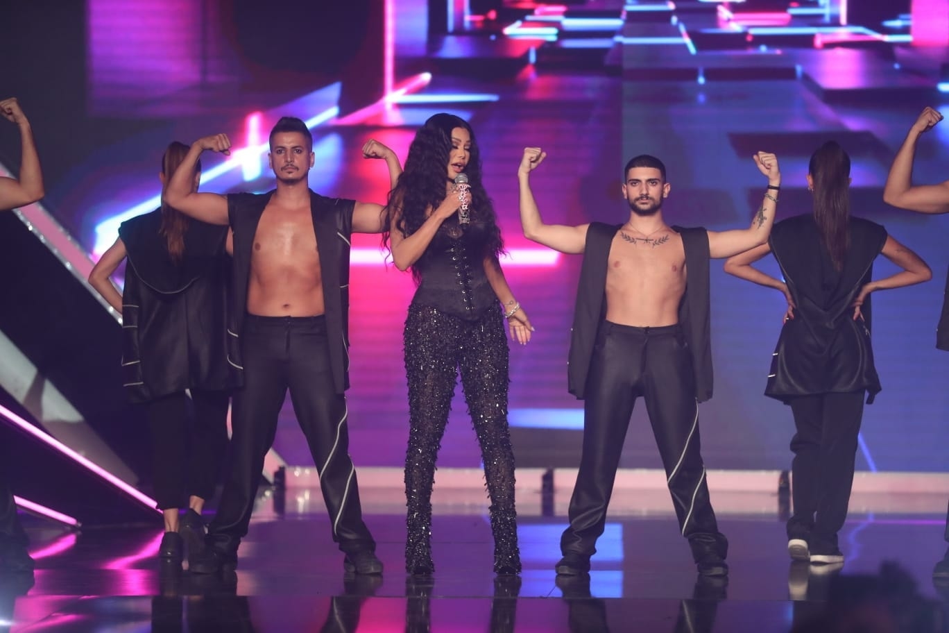 بالصور: أجواء حفلة مسابقة ملك جمال لبنان لعام 2023... وسيف الوليد حرب ملك "اللقب"