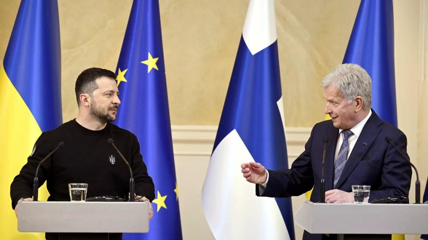 Zelensky in surprise visit to Finland for Nordic PM summit