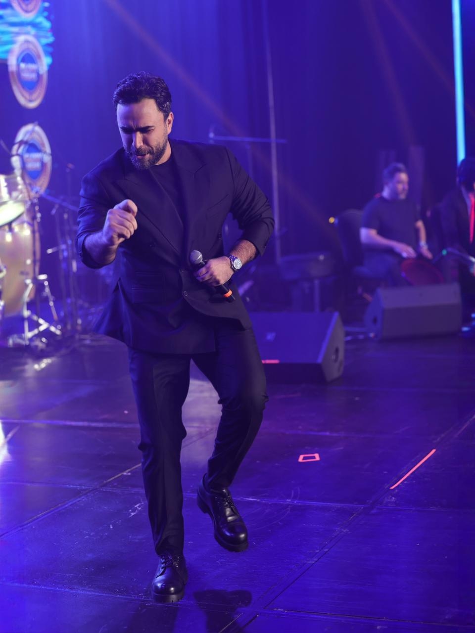نادر الأتات في كنكون... نجم أقوى حفلات Glory Nights