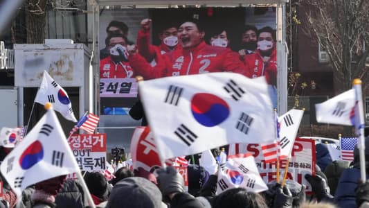 South Korean anti-corruption agency receives new court warrant to detain impeached President Yoon