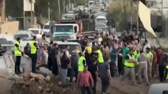 بالفيديو: مشاهد لزحمة السير وعبور الأهالي على جسر القاسمية