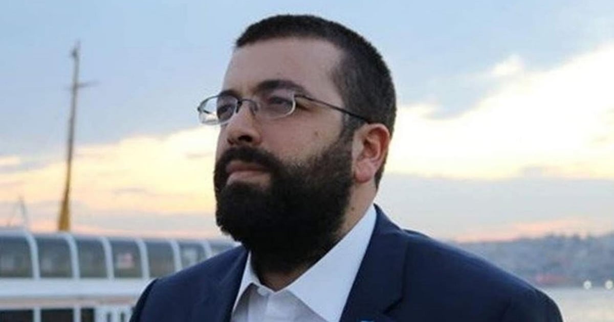 أحمد الحريري: 