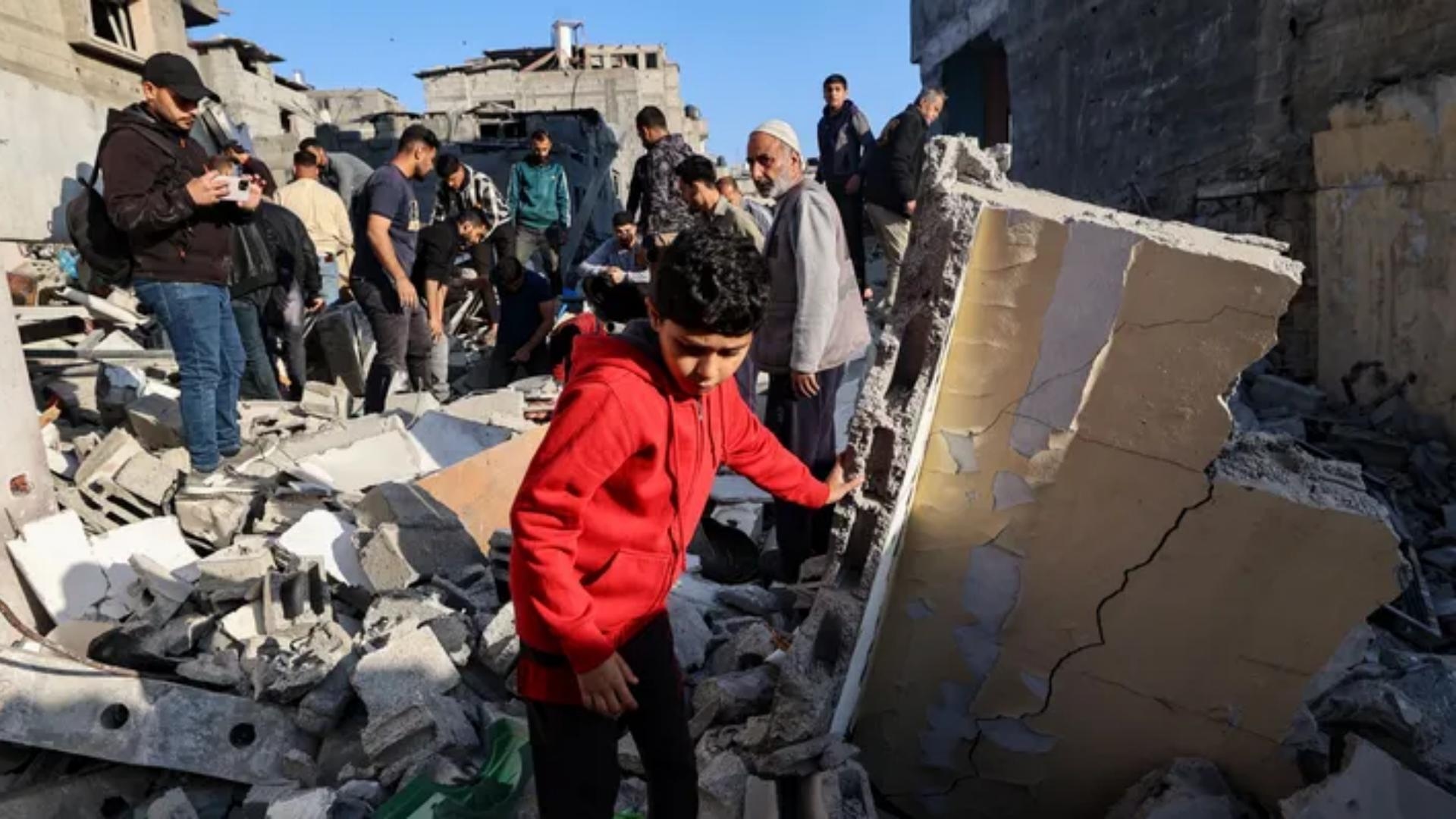 مقتل عروسين في غزة بعد ساعات من زفافهما