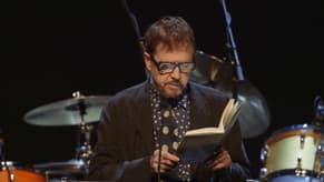 Author Tom Robbins dies at 92