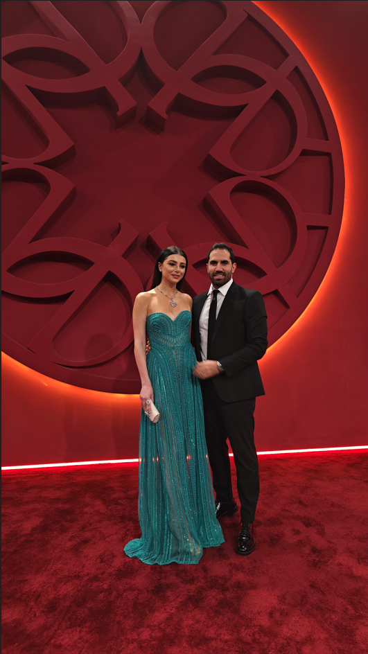 جيلبير حداد... مصمّم الحفلات الذي أضفى سحرًا على عرض إيلي صعب في الرياض