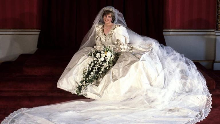 Princess Diana’s Wedding Dress Going on Display at Kensington Palace