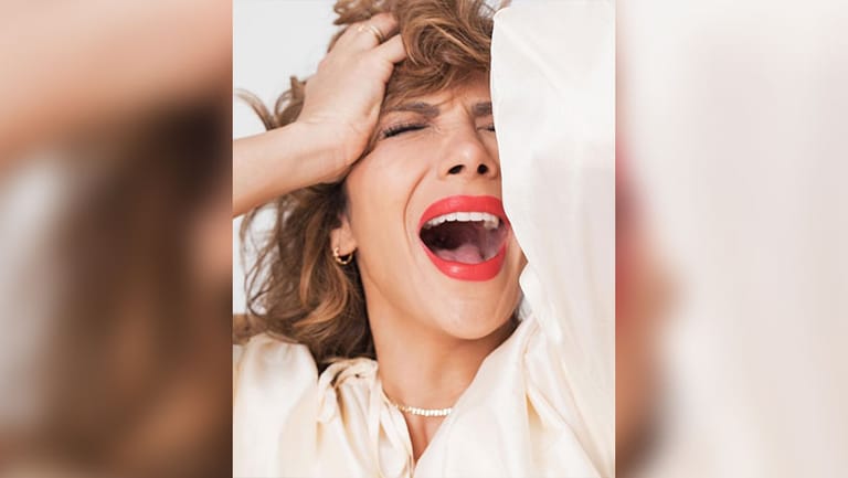 بالصور: أصالة تلفت الأنظار بجلسة تصوير جديدة