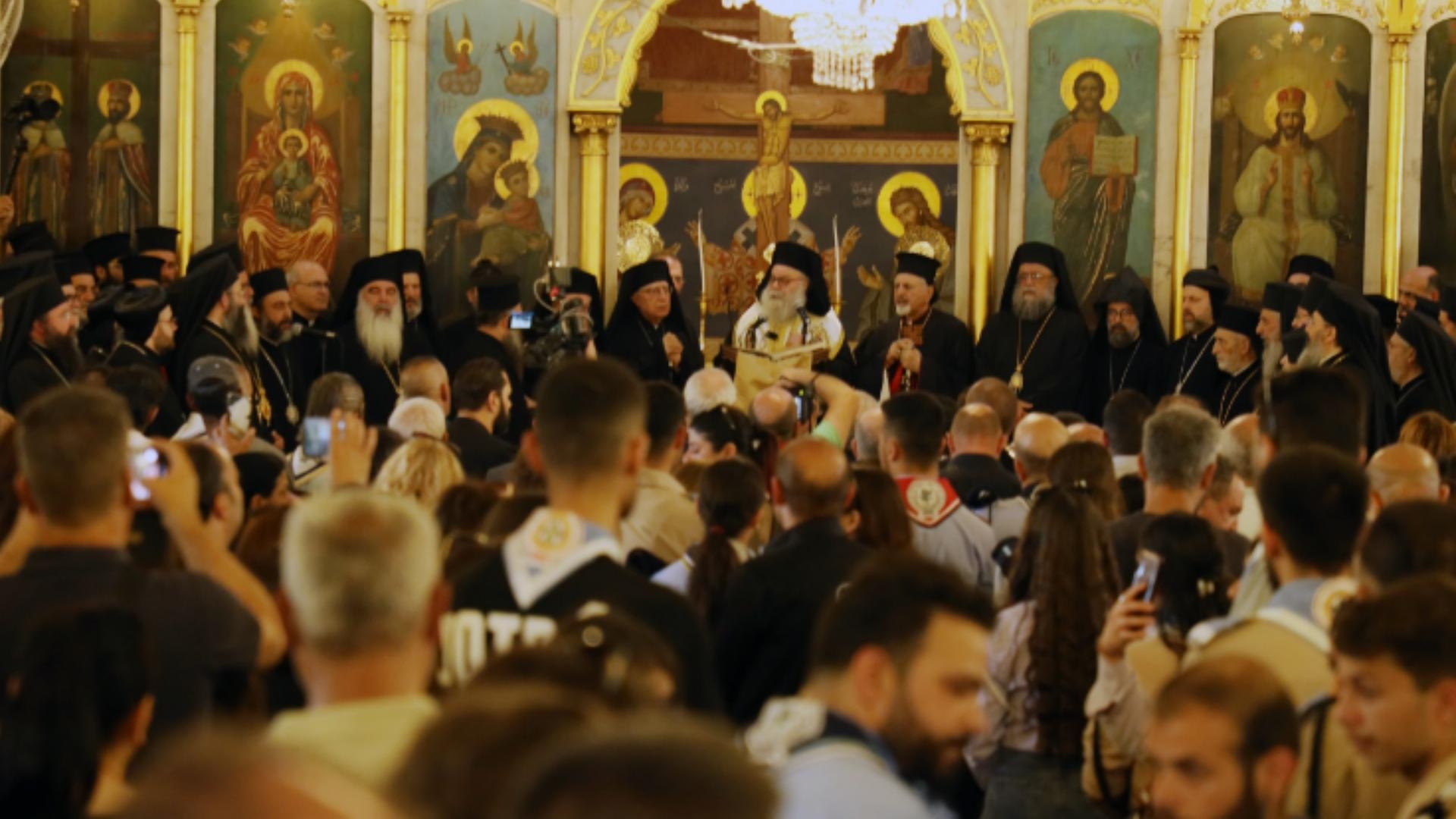 مسيحيّو سوريا يُطالبون بفتح الحدود مع لبنان لحمايتهم