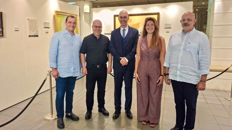 "ليلة المتاحف" في جامعة الروح القدس: حوار إبداعي بين الفن التشكيلي والموسيقى