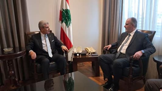 Handover ceremony at Ministry of Industry: Khoury takes over from Boujikian