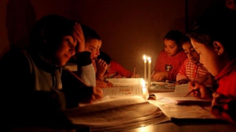 إمتحانات لبنان الرسمية على ضوء "الولاعة"