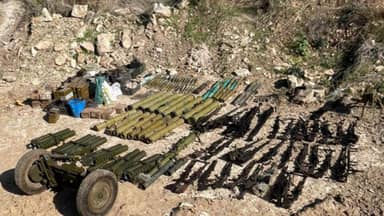 الجيش يتسلّم كمّية من السلاح الفلسطيني من مخيم عين الحلوة