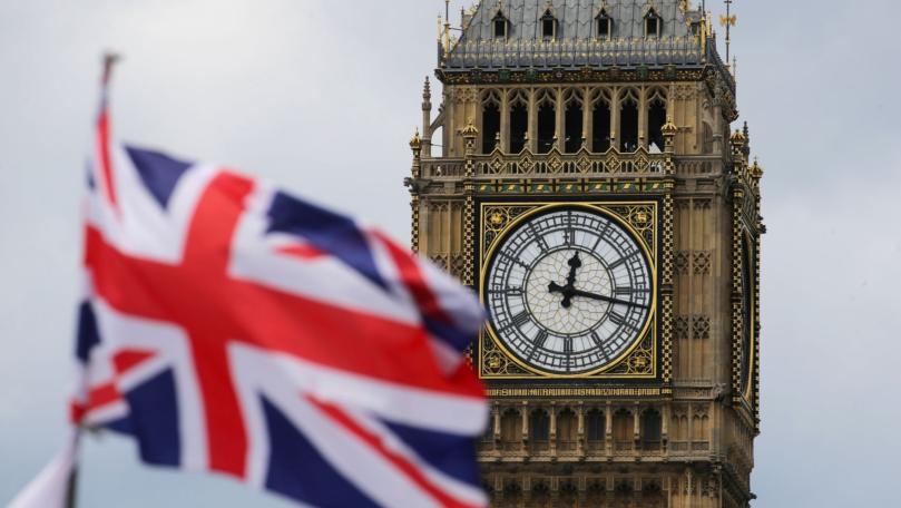 Big Ben Rings on New Year’s Eve after Four Years of Silence