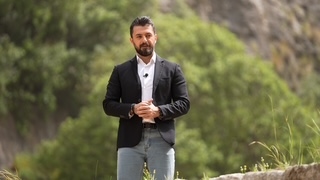 "ع دروب الغربة"… حكايات سورية بين الألم والأمل على "أنا سوريا"!