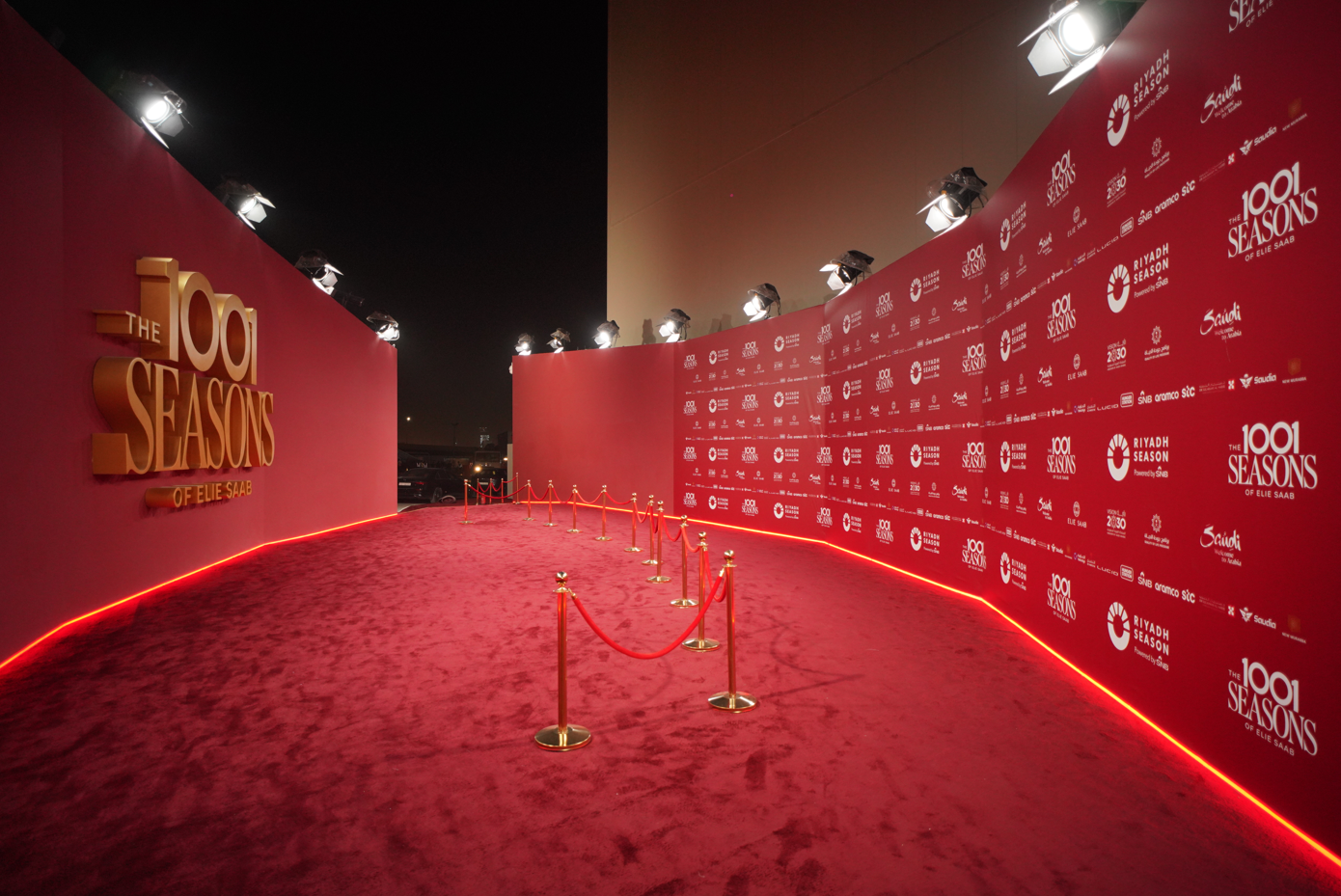 جيلبير حداد... مصمّم الحفلات الذي أضفى سحرًا على عرض إيلي صعب في الرياض