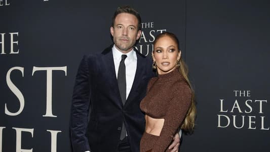 Jennifer Lopez files for divorce from Ben Affleck