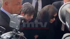 بالفيديو: لحظة وصول فيروز إلى الكنيسة