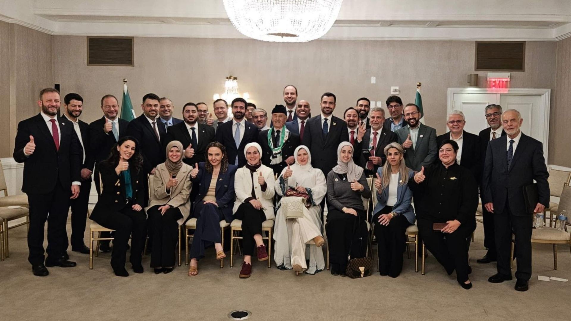 بالصّور: لقاءٌ بين الشّرع والجالية السورية في واشنطن