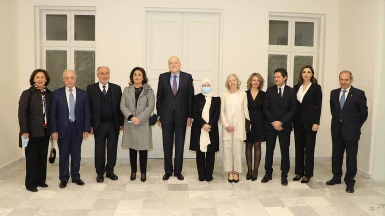 ميقاتي رعى إحتفالاً بمناسبة ترميم ١٥٠ مدرسة متضررة من إنفجار المرفأ