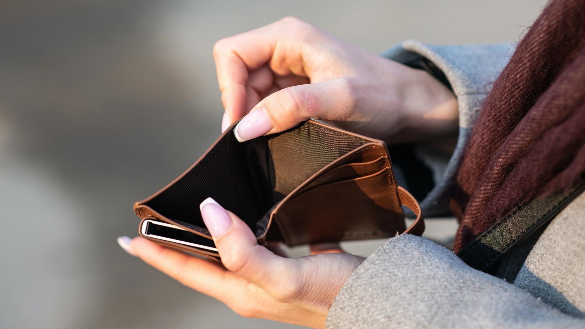 أزمة معيشيّة خانقة... وكارثة اجتماعيّة!